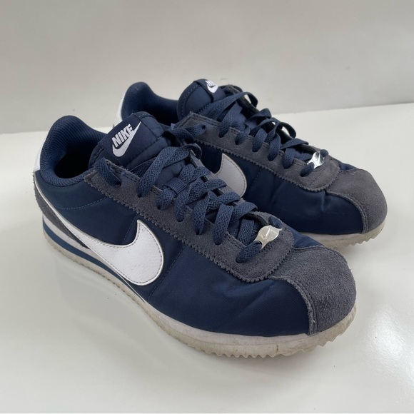Nike Women's Midnight Navy Blue White Cortez Sneakers DZ2795-400 Size 8.5 - Picture 2 of 9
